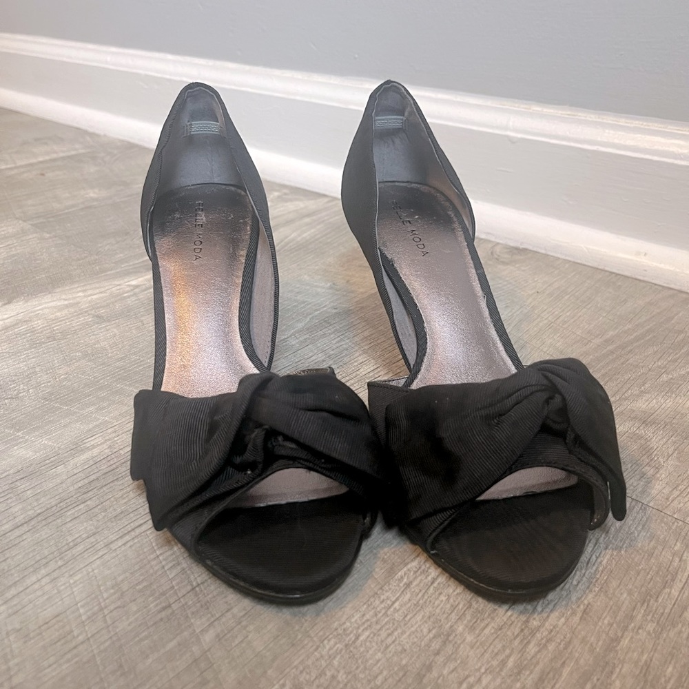 Pelle Moda Black Moire Silk heels